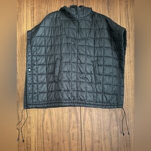 Sisley Black Quilted Outerwear